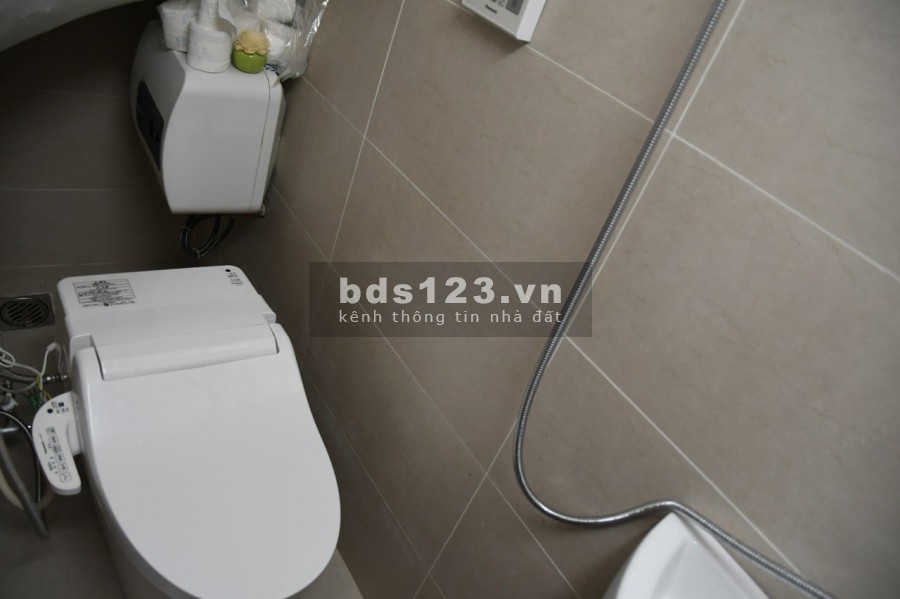 Mình bán nhà đẹp phố Thanh Nhàn. 54m2, giá 4.45 tỷ, có gia lộc.