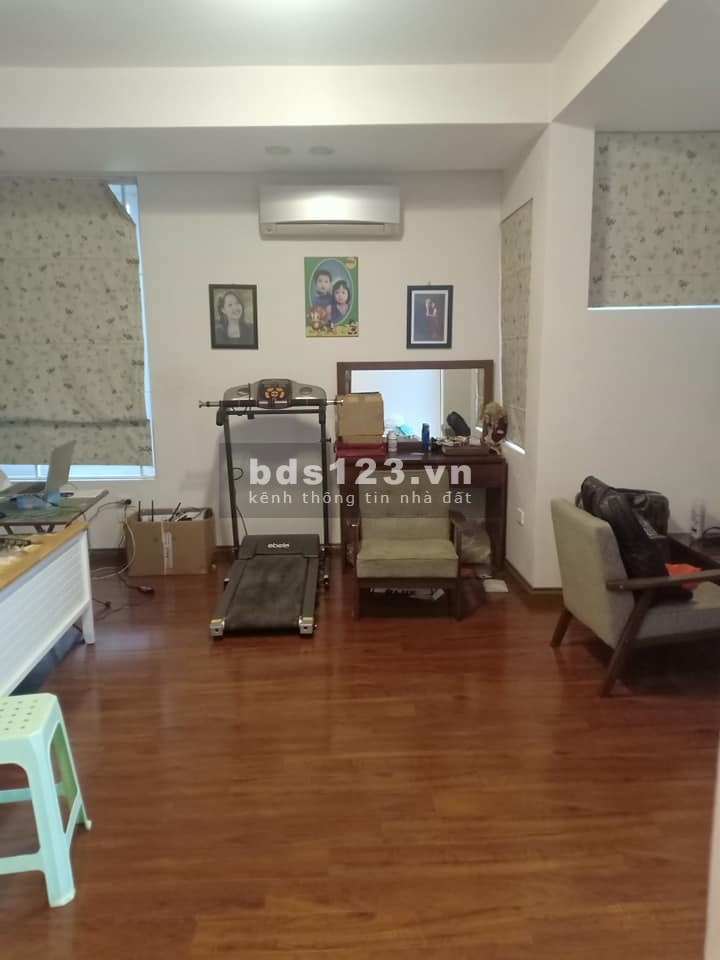 Chuyển công tác bán nhà Điện Biên Phú, Ba Đình, dt 36m2, 6 tầng, giá 12.5 tỷ, ngõ ô tô
