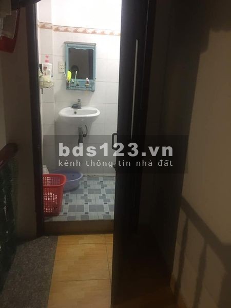 Nhà đẹp mặt tiền đường 8M, vừa ở vừa kinh doanh, dt 62m2, 1 trệt 1 lầu
