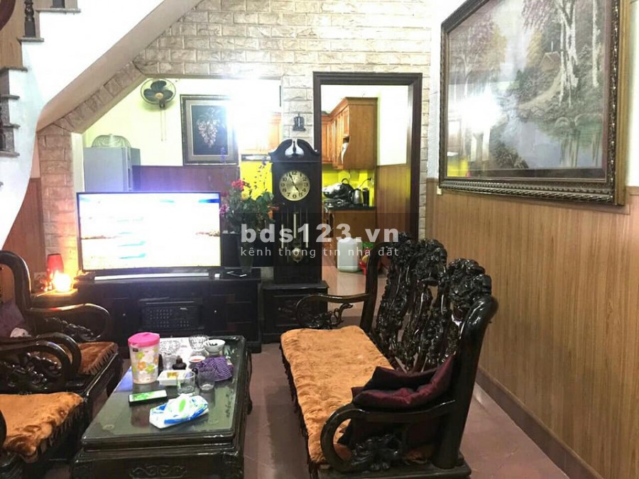 Bán nhà Nguyễn Văn Linh, oto tránh, vị trí đẹp, kinh doanh quá tốt, 70m2, 4.05 tỷ