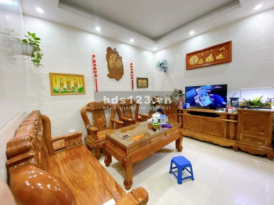 Hàng hiếm Tây Hồ, ô tô đỗ cửa, 3 bước ra chợ, an sinh đỉnh, dt 53m2, 5 tầng, giá 4.8 tỷ