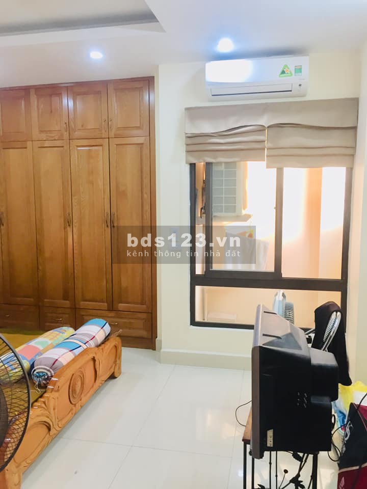 Bán nhà đẹp Cầu Giấy, Lạc Long Quân 6 tầng x 52m2 x 3.7m mặt tiền lô góc, nở hậu, ngõ nông xe 3 gác phi, yên tĩnh.