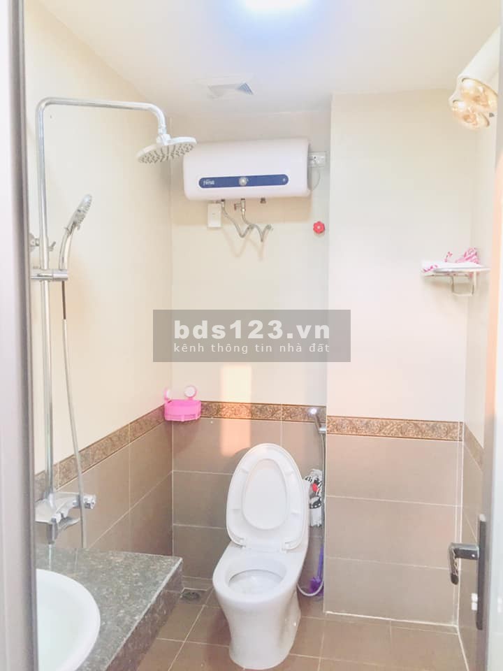 Bán nhà đẹp Cầu Giấy, Lạc Long Quân 6 tầng x 52m2 x 3.7m mặt tiền lô góc, nở hậu, ngõ nông xe 3 gác phi, yên tĩnh.