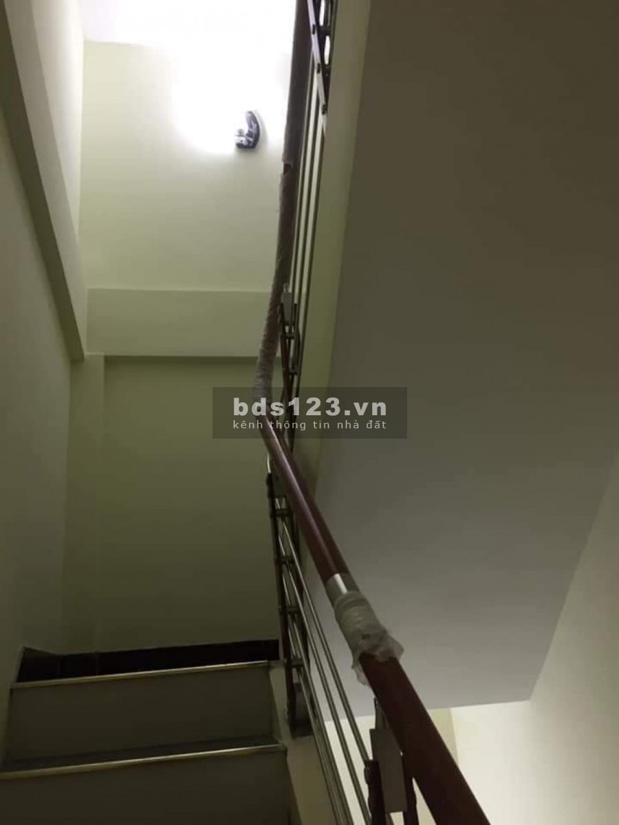 Chủ bán nhà Thuỵ Khuê, nhà mới đẹp, hiện đại, full tiện ích, view Tây Hồ, full tiện ích, mt 5m, dt 40m2, nhỉnh 3 tỷ