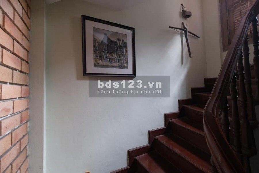 Ngõ ô tô. Kinh Doanh được. Có thể Chia làm 2 lô