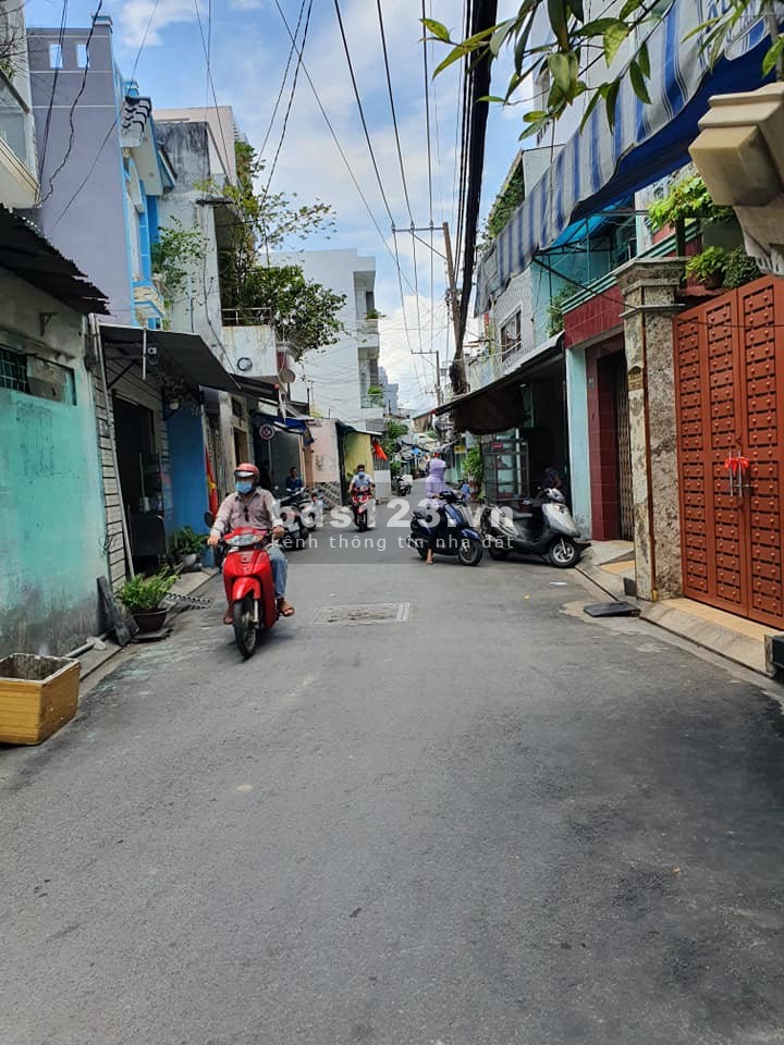 Bán nhà Âu Cơ, P9, Tân Bình, 24m2, 4 tầng chỉ nhỉnh 3 tỷ.
