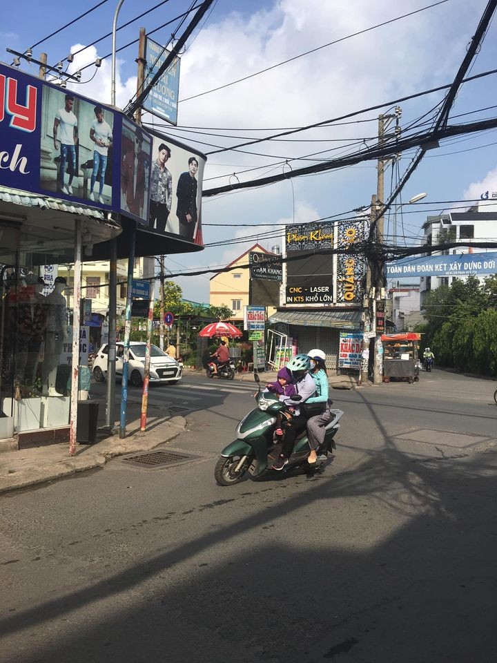 Mặt Tiền Đường 8m Bùi Quang Là Gò Vấp 4,5mx14m giá 5,3 Tỷ