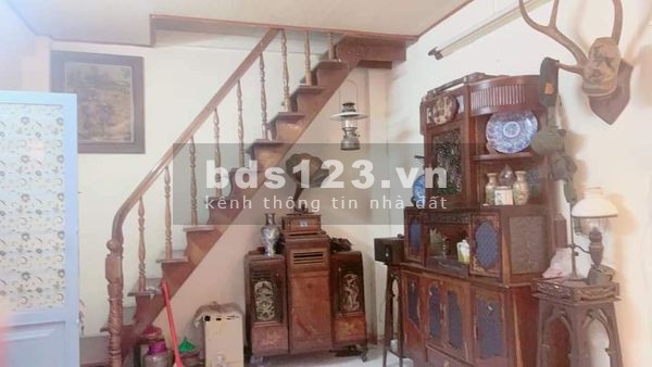 Hẻm Xe Hơi Quận 10, 2 tầng ở ngay dt 24m2 chỉ nhỉnh 2 tỷ