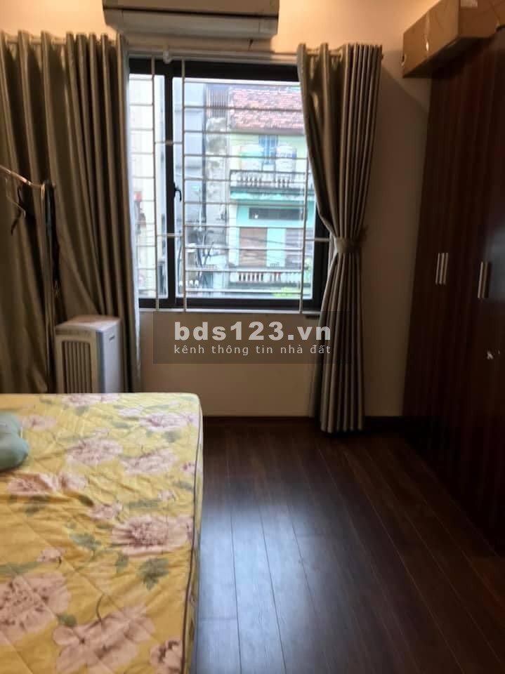 Ngõ thông ô tô tránh nhau, kinh doanh, ô tô đỗ cửa vào nhà 5 tầng đẹp, vào ở ngay