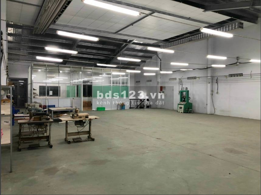 Bán xưởng lớn ngay gần QL1A, mặt tiền đường Vườn Lài- An Phú Đông, đường contener
