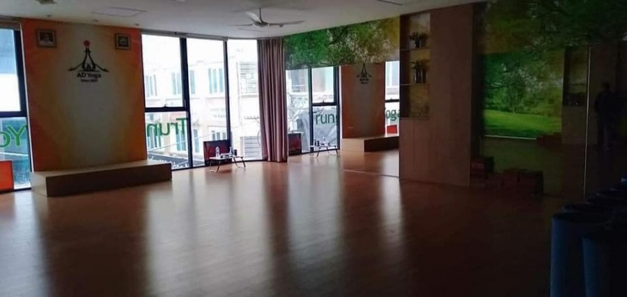 Bán nhà Chùa Bộc 100m2 x 8 tầng MT 8.1, thuê 170tr/th, ô tô, thang máy, vỉa hè.