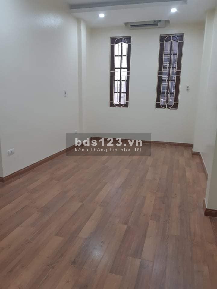Siêu Phẩm Thanh Xuân 32m/4 tầng Ô TÔ đỗ cửa chỉ 2.95 tỷ.