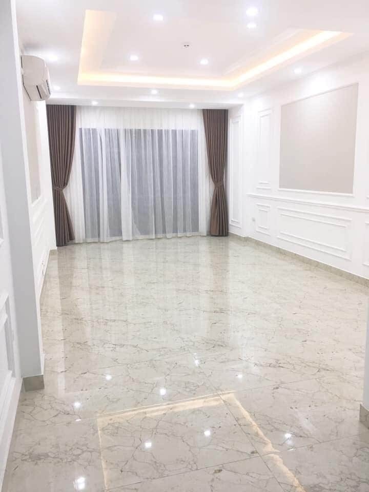 Bán nhà phố Nguyên Hồng-Huỳnh Thúc Kháng. Phân lô, 2 ô tô tránh, thang máy, KD. 19 tỷ.
