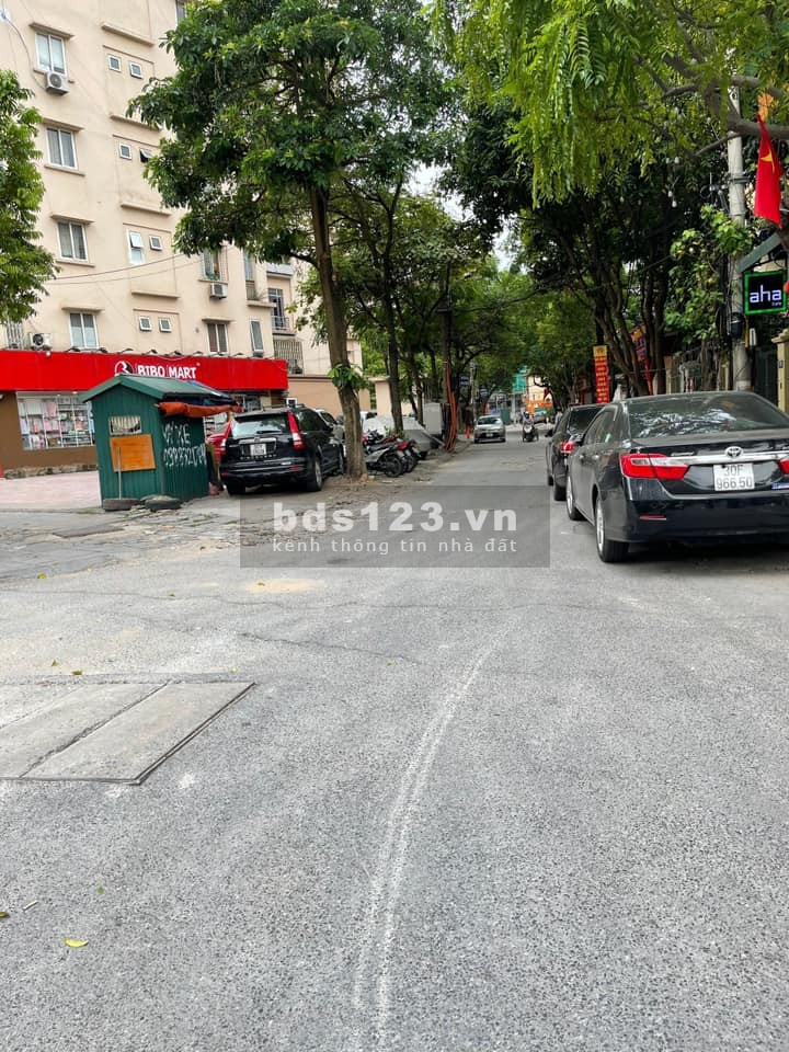 Bán nhá Mạc Thái Tổ, 65m2, phân lô 65m2, ô tô tránh mt rộng, hiệu suất cho thuê cao chỉ 13 tỷ