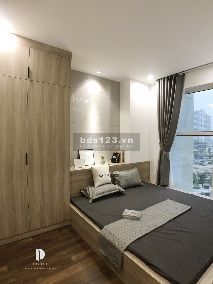 Bán căn hộ ciputra, 2 phòng ngủ, nội thất dầy đủ đẹp, ban công Đông Bắc, giá chỉ 2.5 tỷ đồng