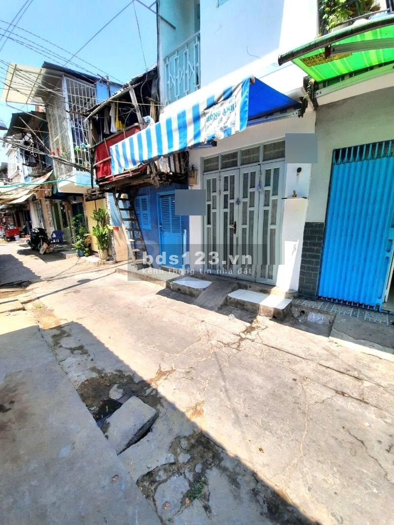 Bán nhà 2 tầng gần MT, 5.3x5.4m hẻm 5m Bàn Cờ Q3, giá 4ti1