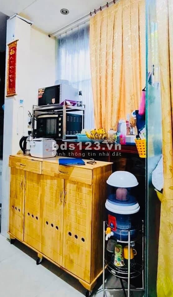 Bán nhà Phú Nhuận - 2MT Lô góc Lê Văn Sỹ Phường 11 - 28M2 – 2Tầng Giá 4.1Tỷ