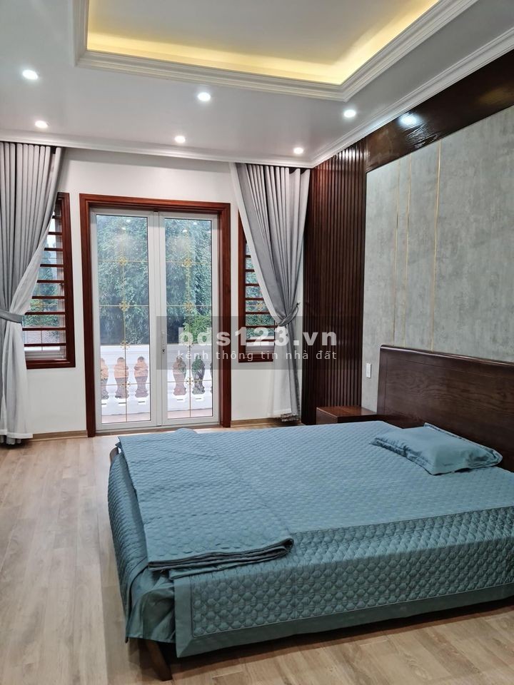 Bán nhà ngay gần phố Nguyễn Trãi cách chưa đến 200m