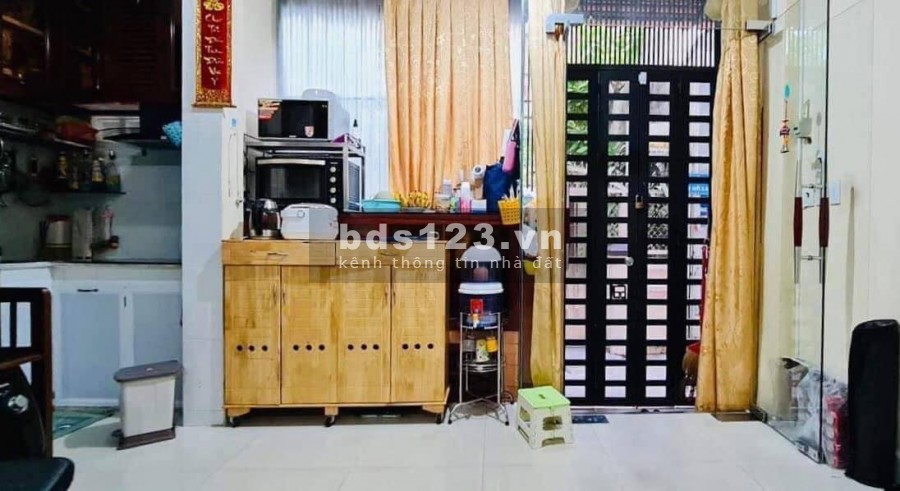 Bán nhà Phú Nhuận - 2MT Lô góc Lê Văn Sỹ Phường 11 - 28M2 – 2Tầng Giá 4.1Tỷ