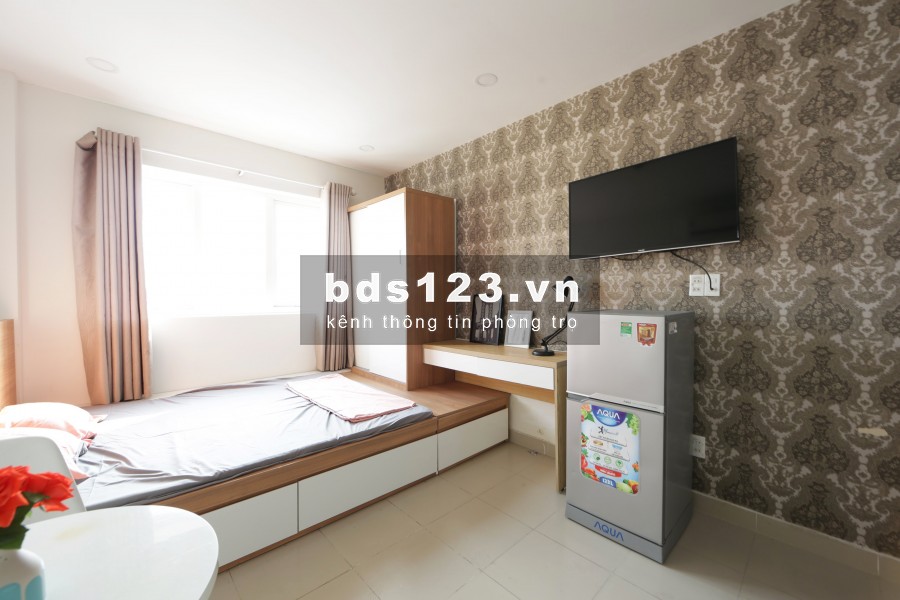 Cho thuê phòng full nội thất cửa sổ lớn mặt tiền Nguyễn Thị Thập quận 7