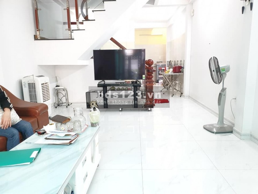 Gấp Gầm Gập, xxx.xx Thoại Ngọc Hầu,Tân Phú
