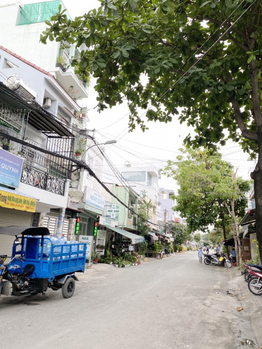 Nhà đẹp, 46m2, 4 tầng, mặt tiền đường Tám Danh P4 Q8