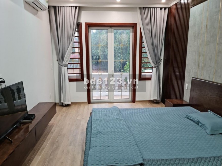 Bán nhà ngay gần phố Nguyễn Trãi cách chưa đến 200m
