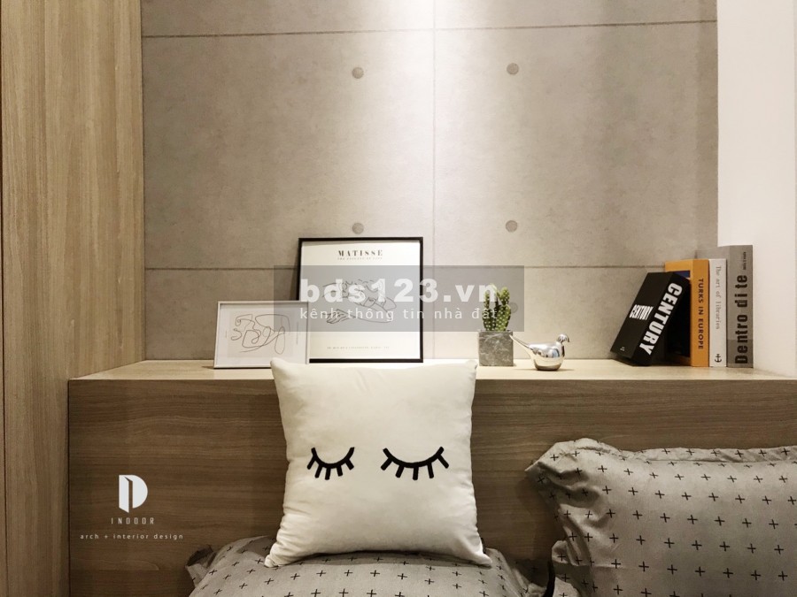 Bán căn hộ ciputra, 2 phòng ngủ, nội thất dầy đủ đẹp, ban công Đông Bắc, giá chỉ 2.5 tỷ đồng