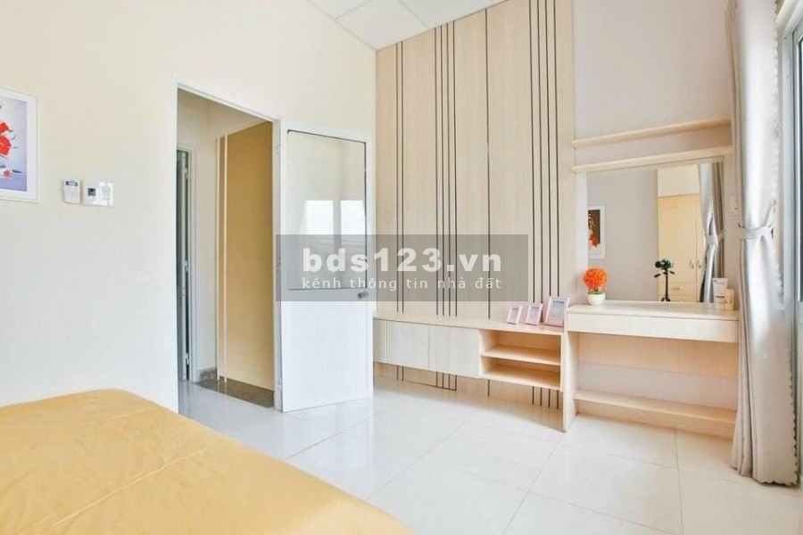 Nhà mặt tiền 1 trệt 1 lầu 470 triệu huyện Hóc Môn