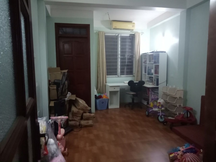 Bán nhà dân xây, DT 34m, MT 3.4m, 4T, giá chỉ 3.4 tỷ. Xuân La, Tây Hồ