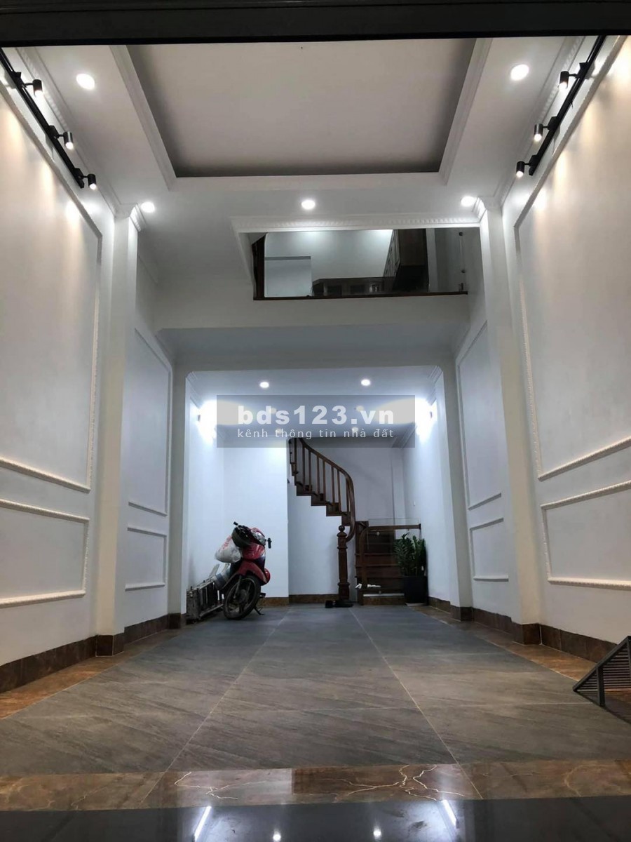 Ngõ 402 Mỹ Đình ô tô qua nhà, kinh doanh tốt, DT 41m2 MT 3,5m, 5 tầng, giá 6,5 tỷ
