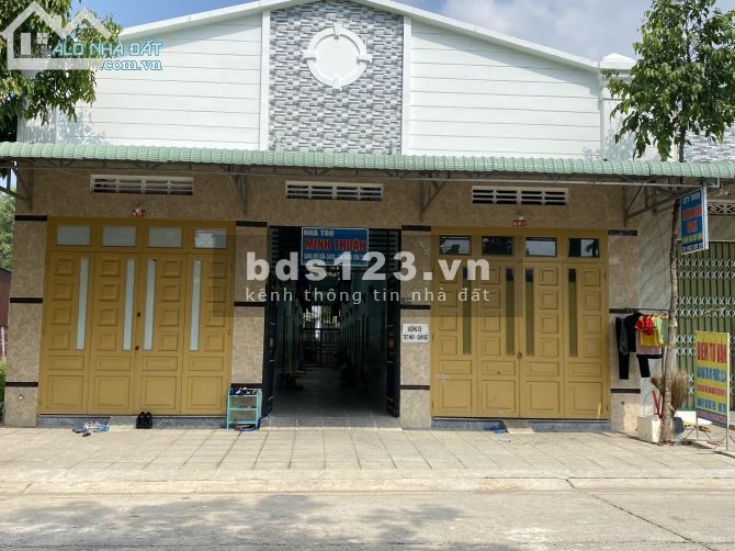 Chính chủ sang lại gấp 2 dãy trọ đôi 16 phòng + 2kiot, gần ngay KCN, thu nhập 20 triệu/ tháng ở Mỹ Phước 3