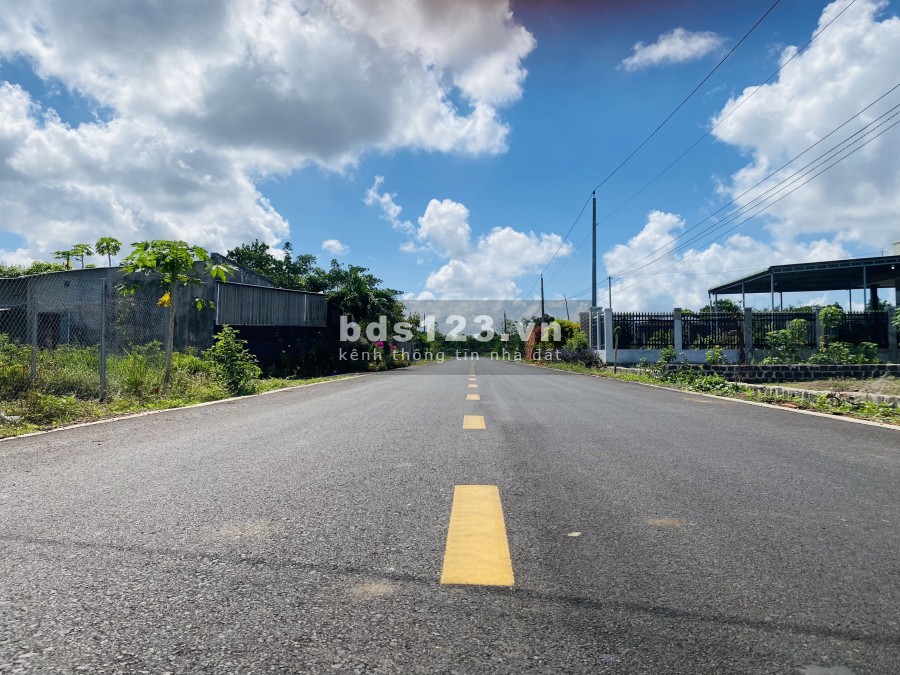 Chính chủ cần bán lô đất đẹp ngay thị trấn Đất Đỏ Huyện Đất Đỏ Bà Rịa Vũng Tàu