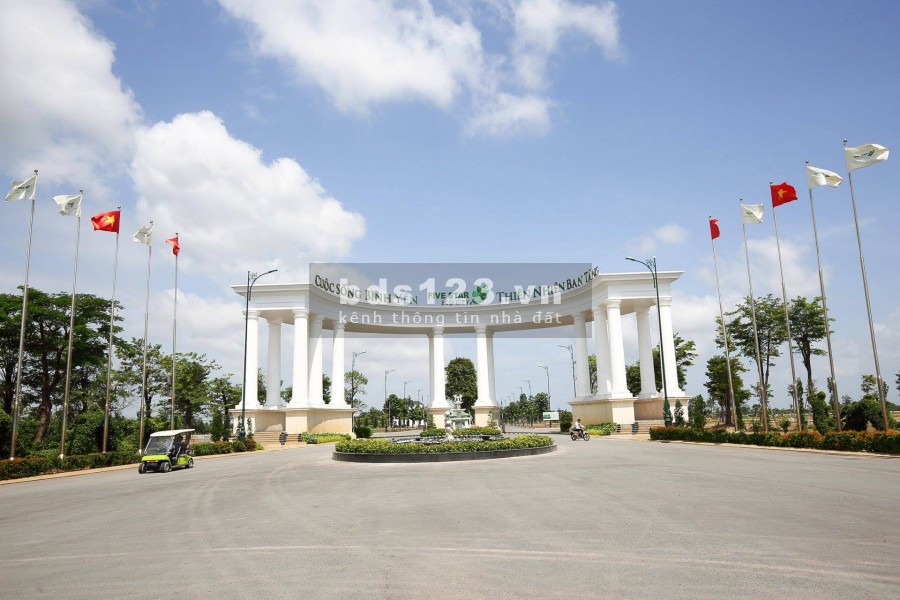 Bán đất MT khu đô thị Five Star giá 1,9 tỷ, sổ riêng liên hệ ngay