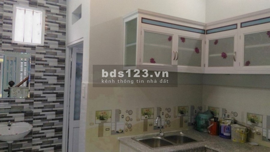 Nhà chính chủ bán gấp đang bị nợ hành, 4 tầng đúc kiên cố