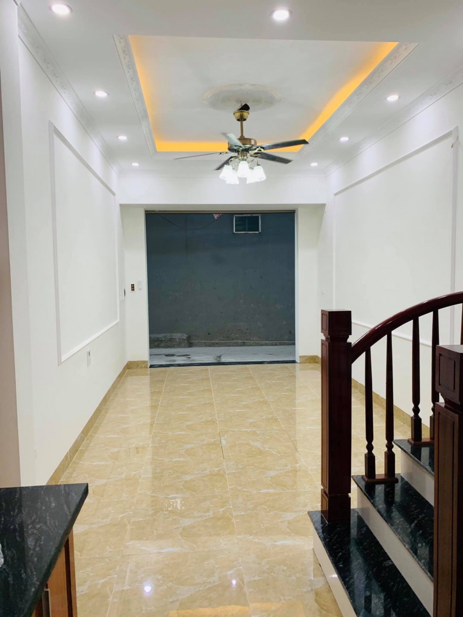 NHÀ MỚI TINH – Ô tô đỗ cửa, Gần AEON Long Biên, 5 tầng – 2,85tỷ . Liên hệ: 0813.555.838 – 0939.555.282