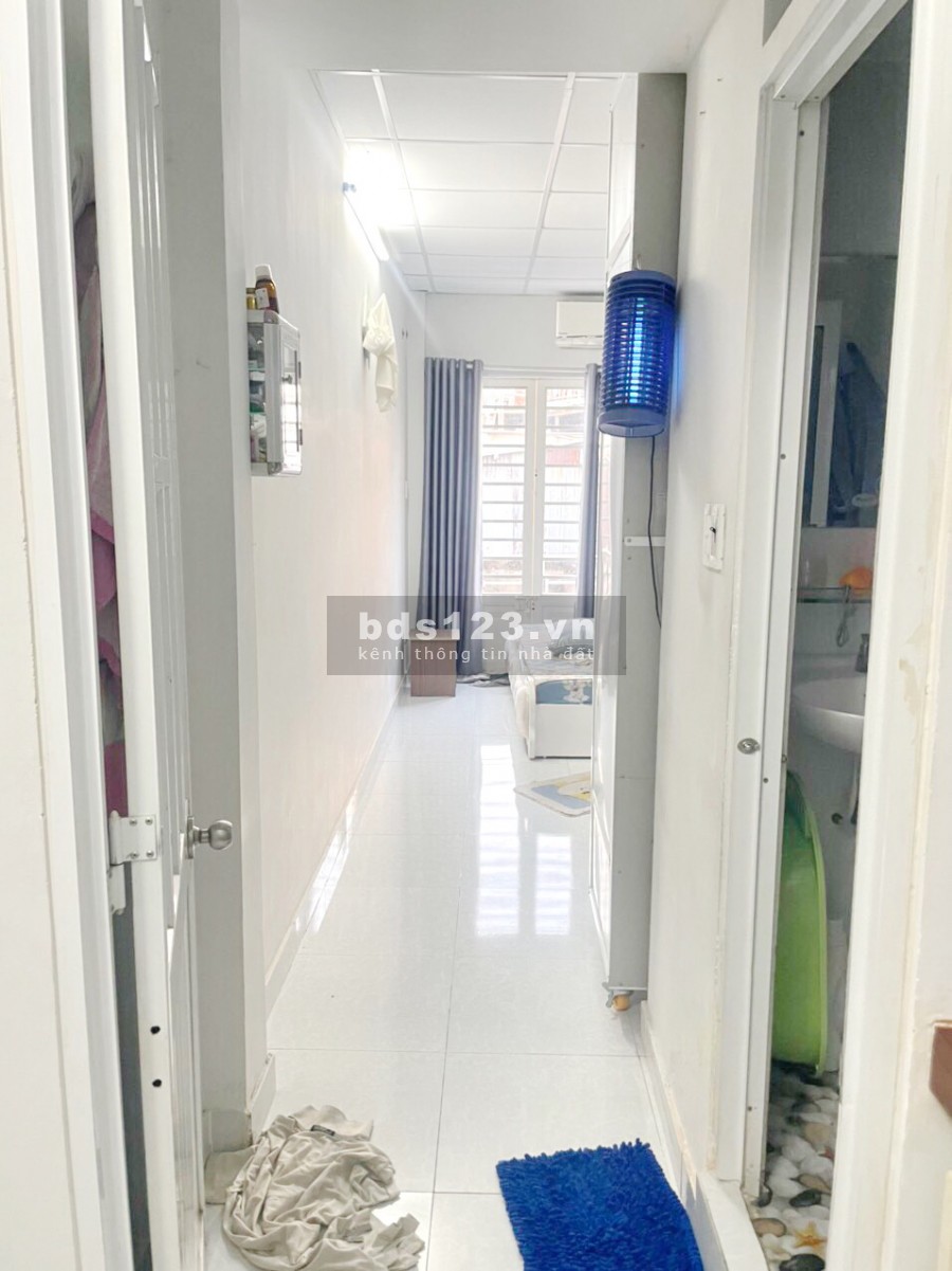 Bán nhà mới 1 lầu 40m2 hẻm 181 Âu Dương Lân Phường 2 Quận 8