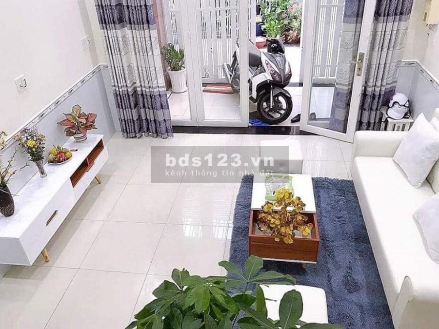 Bán Gấp Nhà (4x16) 1 Tấm, Sổ Riêng, Giá 650tr Sẵn Nội Thất Dọn Ở Ngay Chợ Nhị Xuân, 0938448616
