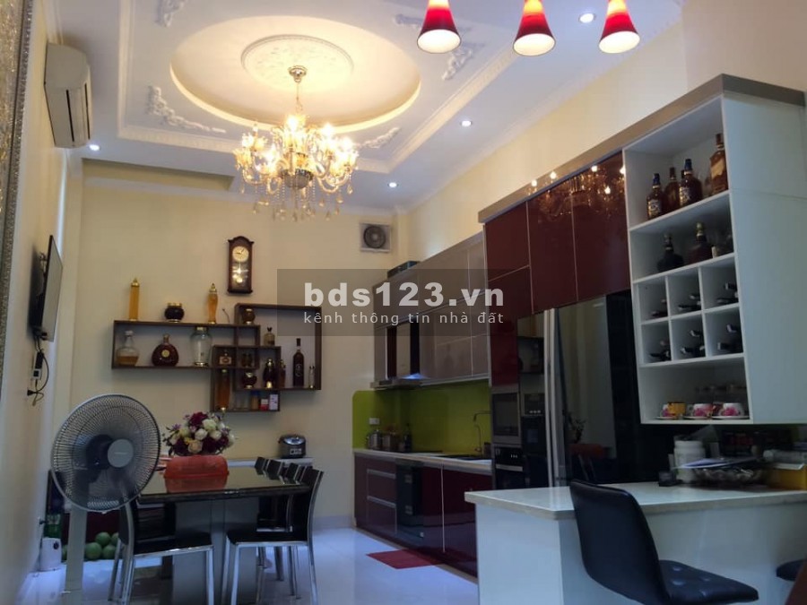 LH: 0949859898, lô góc, ô tô tránh, kinh doanh, dtsd 185m2, mt 9.5m, Vũ Trọng Phụng, giá 19.6 tỷ