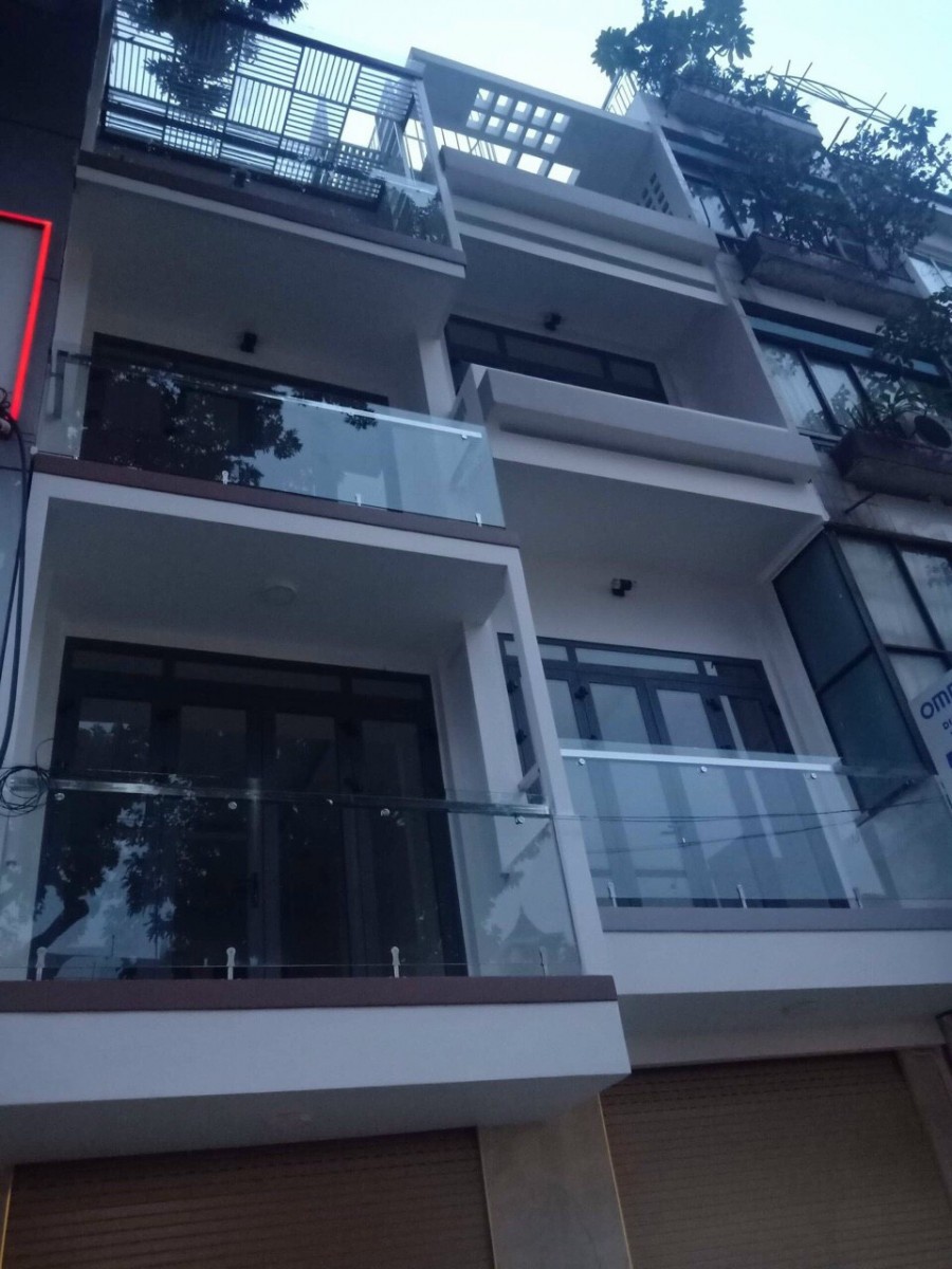 Bán nhà mặt tiền đường Lý Thường Kiệt quận Tân Bình 4x25m 3 lầu chỉ 31 tỷ