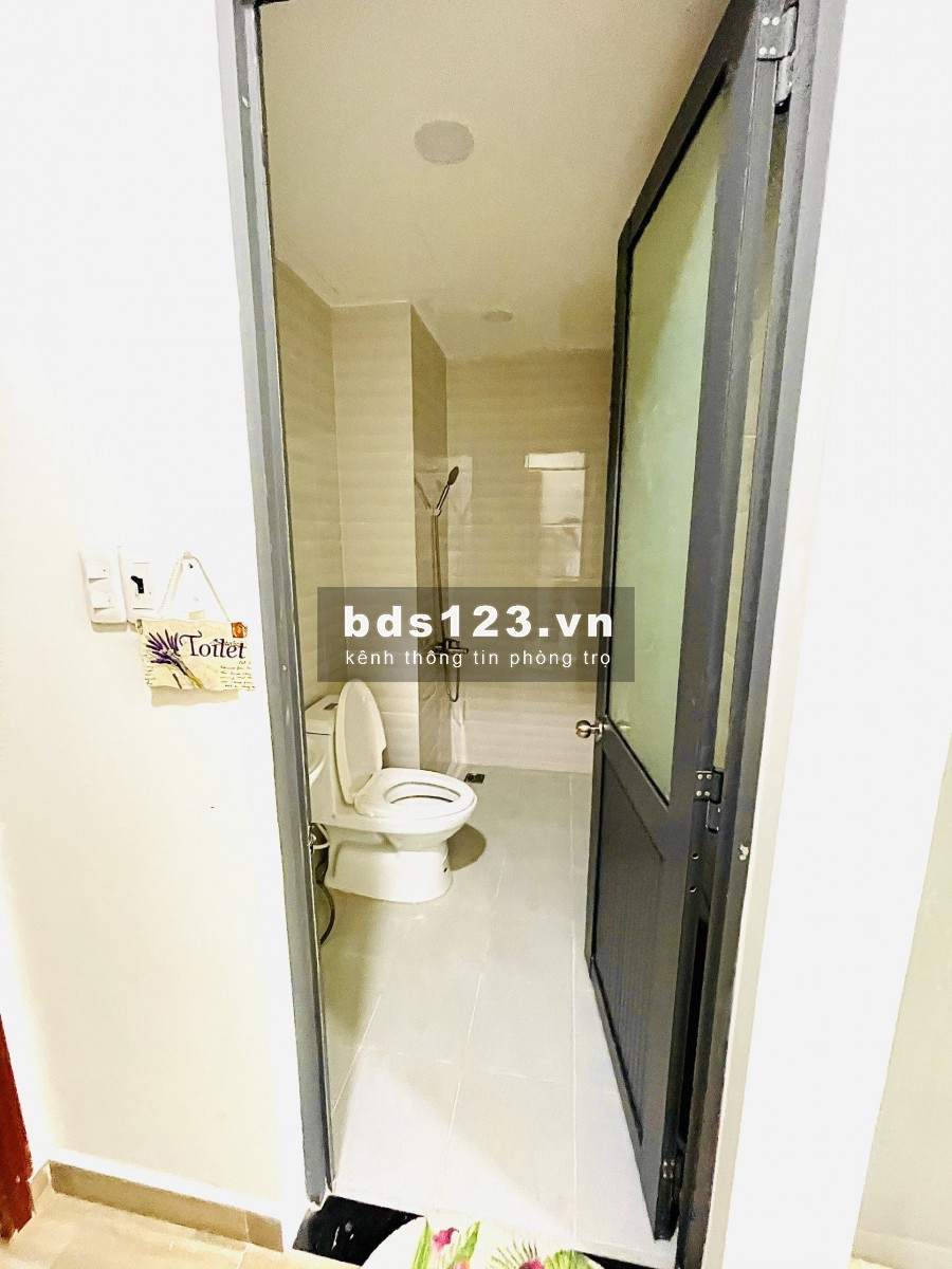 Cho thuê căn hộ full nội thất, đường Tôn Thất Đạm Quận 1