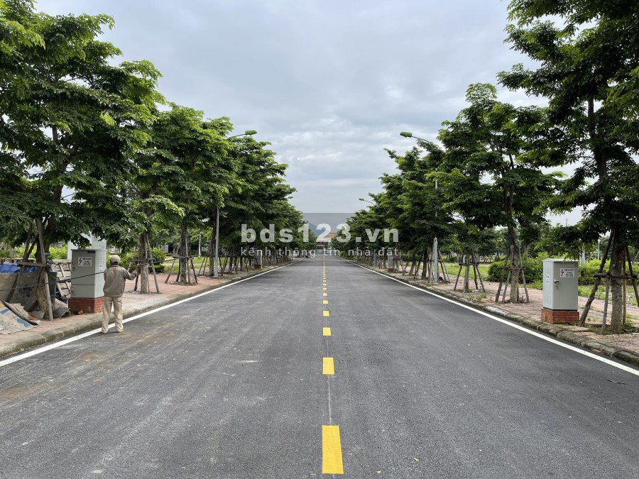 Bán nhanh lô đất đẹp Lk A13-03 - dự án Opus One trung tâm Uông Bí