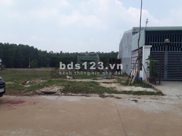 Bán gấp lô đất 2 MẶT TIỀN cách Coopmrat huyện Đồng Phú 1,5km