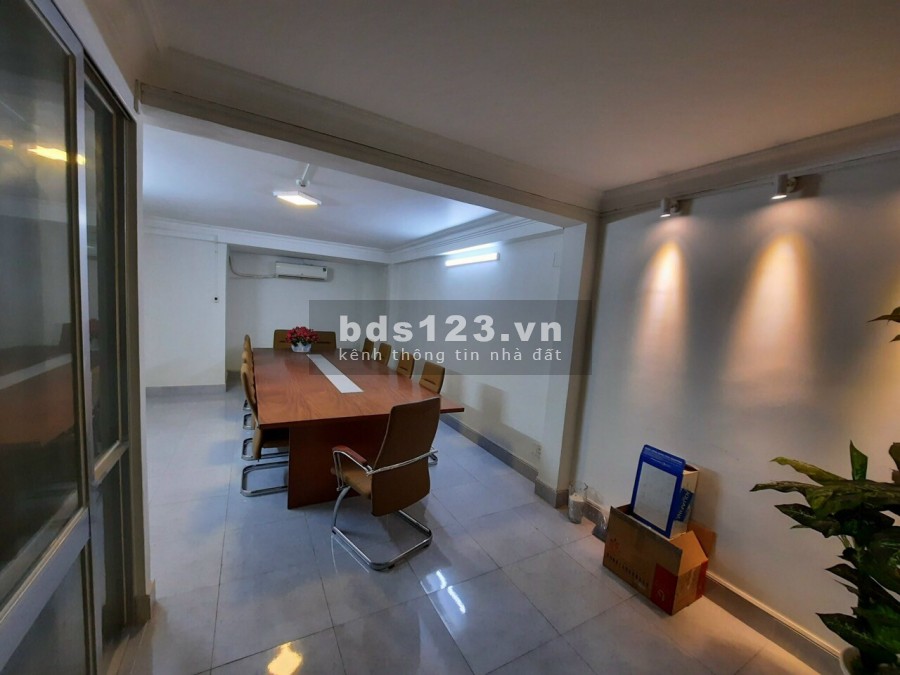 Cho thuê nhà nguyên căn MT Võ Văn Tần Quận 3. ngay đoạn 2 chiều gần Cao Thắng (5x25m)có sân thượng