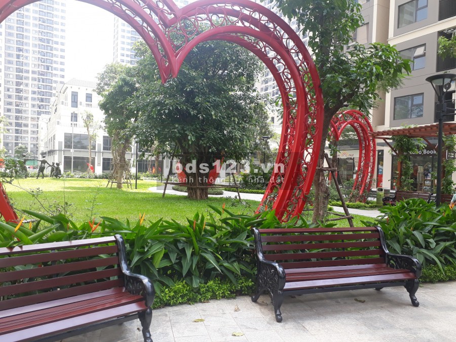 Chuyển nhượng gấp căn góc 2PN+1, 69m2 Vinhomes Smart City 2,650 TỶ