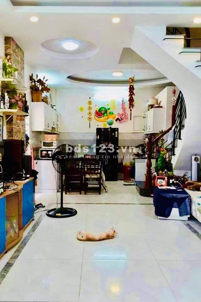 Hẻm 3.5m 30m2, 4 tầng giá chỉ 5.5 tỷ TT Quận 10 Nguyễn Tri Phương