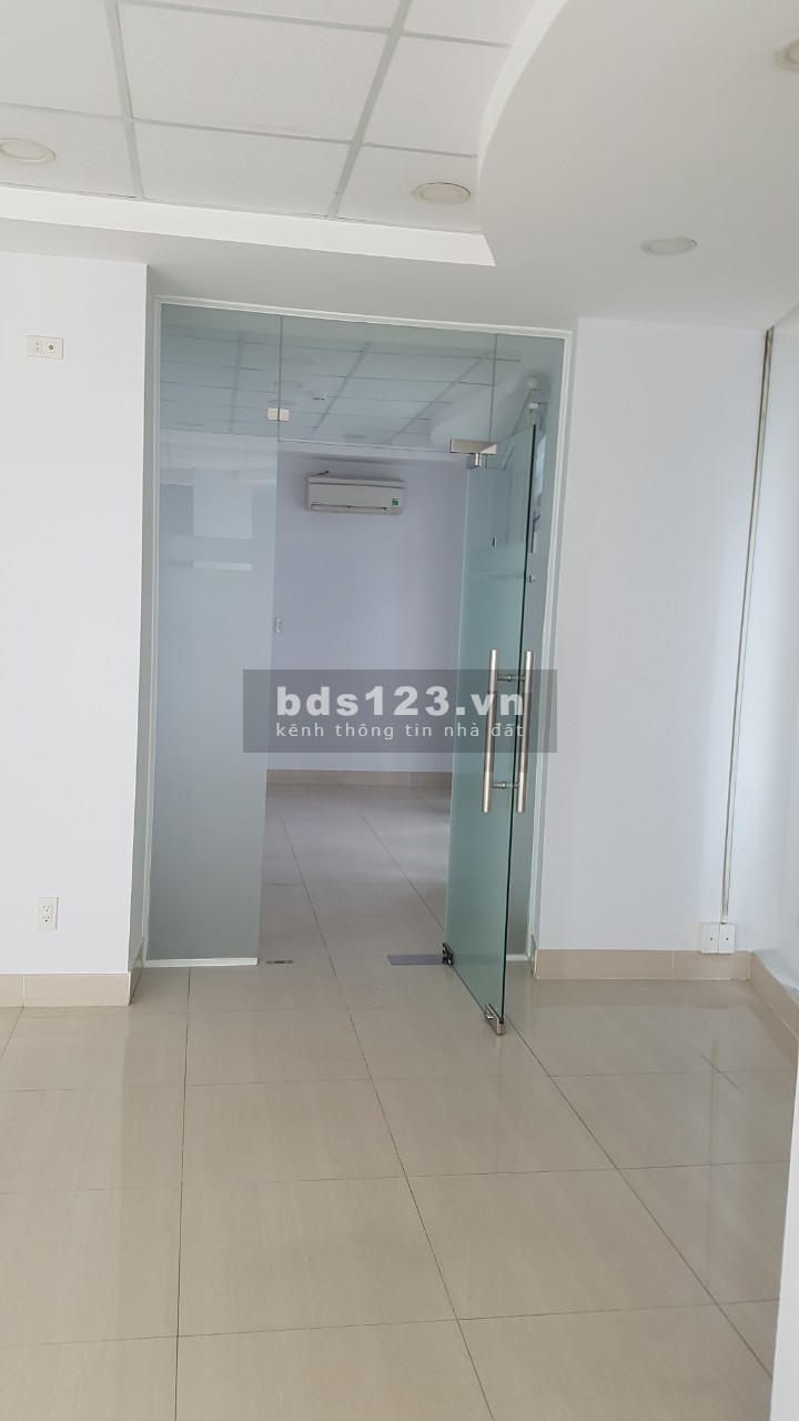 Cho thuê nhà nguyên căn MT Võ Văn Tần Quận 3. ngay đoạn 2 chiều gần Cao Thắng (5x25m)có sân thượng