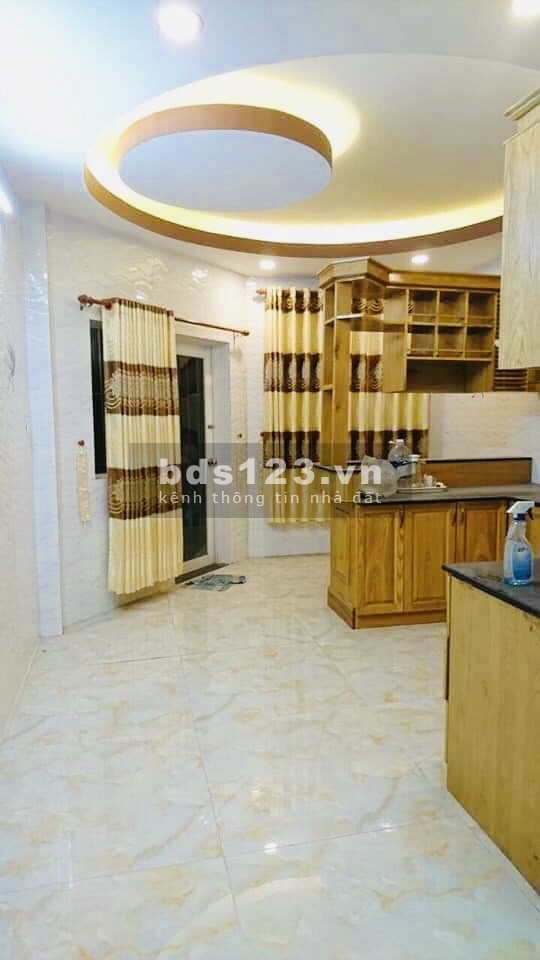 Bán căn nhà Quận 10 cực đẹp DT 40m2 5 tầng chỉ nhỉnh 5 tỷ