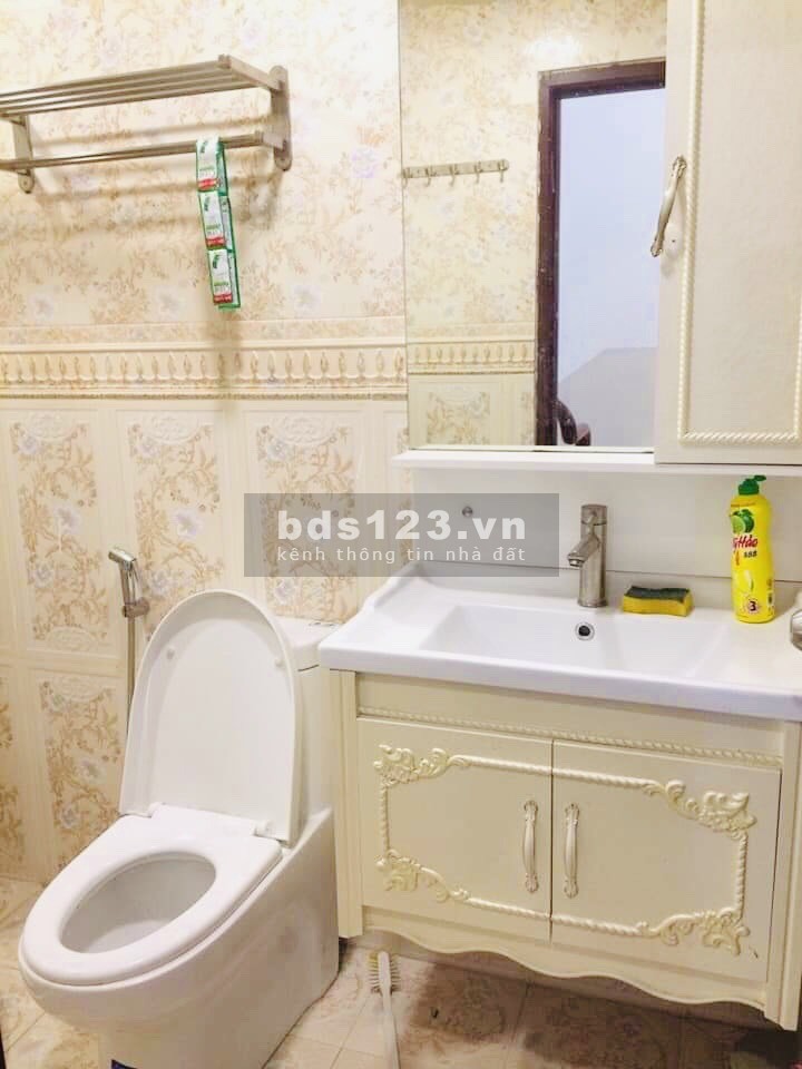 Bán căn nhà Quận 10 cực đẹp DT 40m2 5 tầng chỉ nhỉnh 5 tỷ