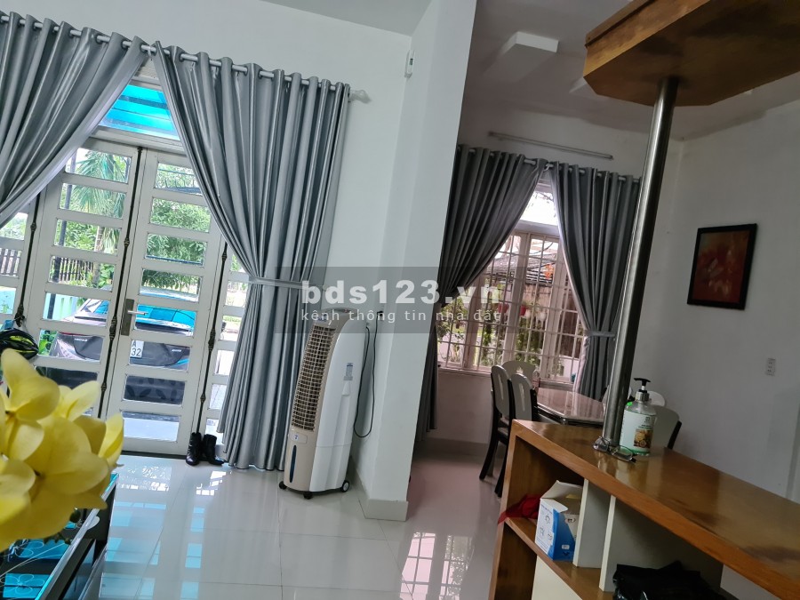 Nhà đẹp mónh 3 tầng ngay KQH Hương Sơn, Nguyễn Văn Linh, lh 0858687880